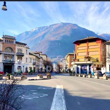 Time To Escape 2 Tirano Exterior foto